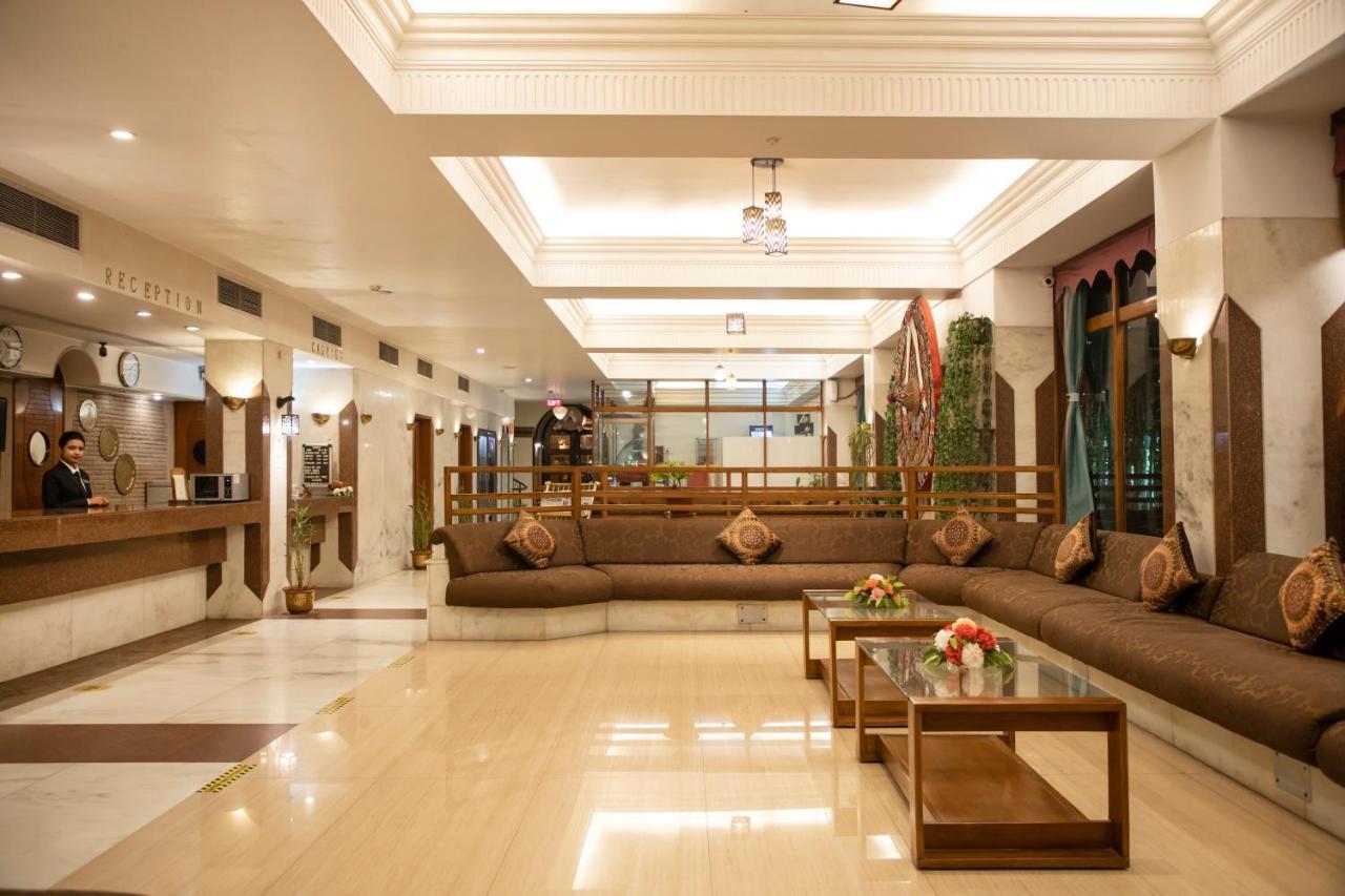 Hotel Rajmahal Guwahati Exterior foto